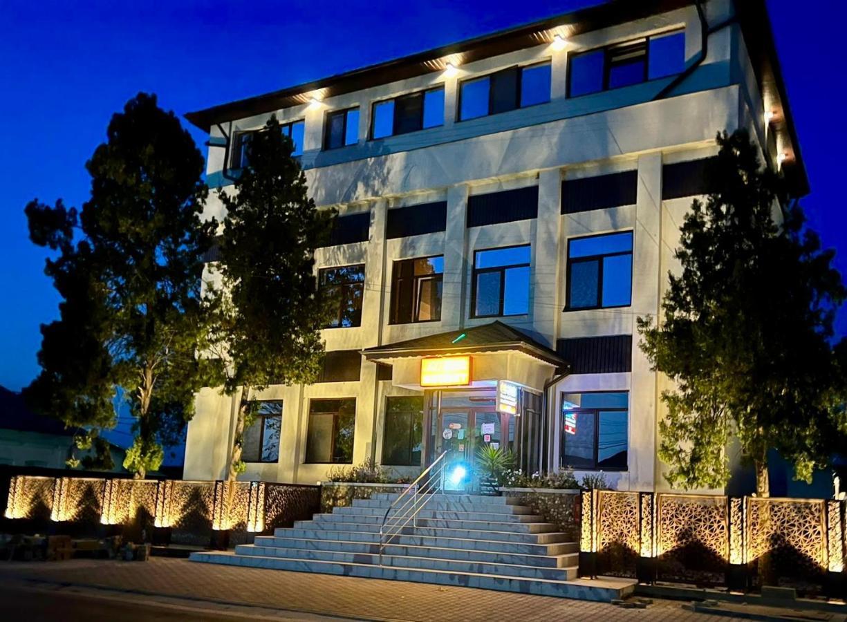 Escape Pensiune Bechet Exterior photo